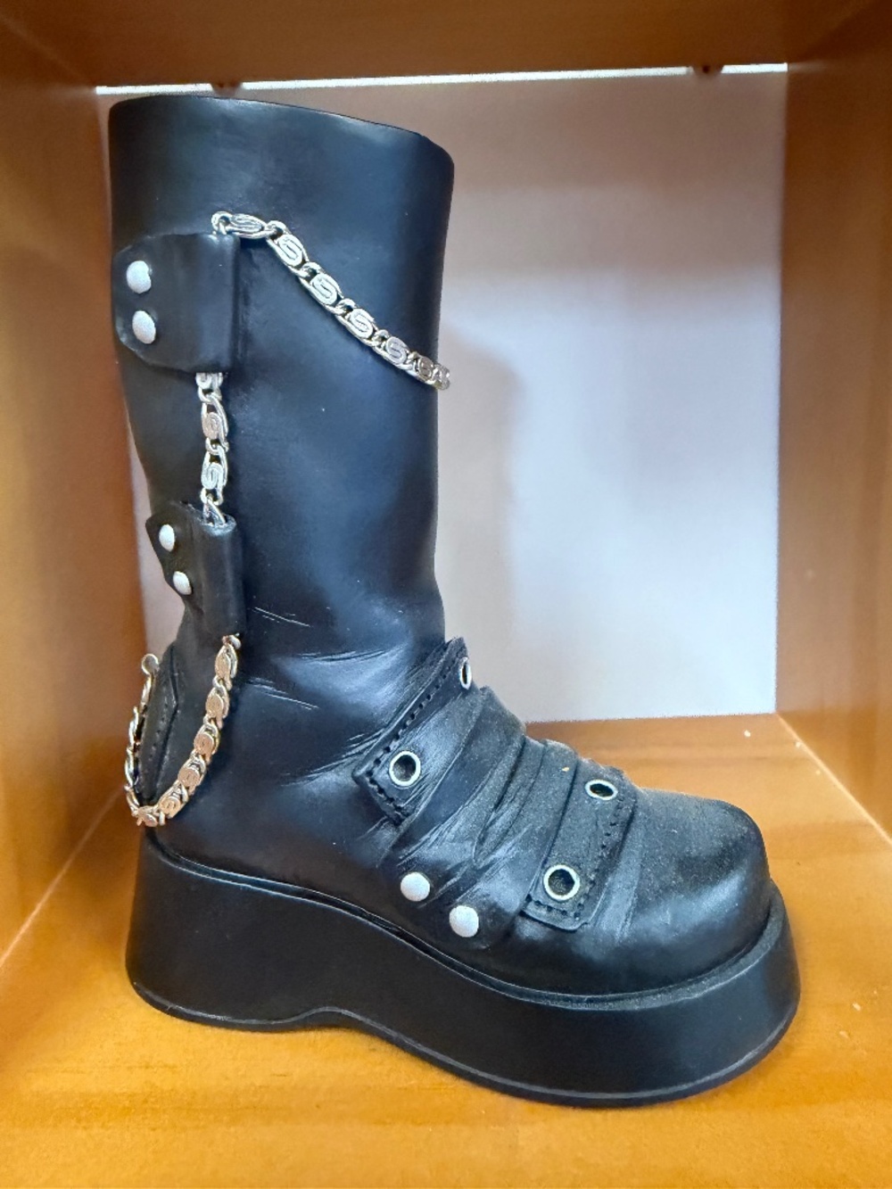 Just the Right Shoe- Phantom- EJ598